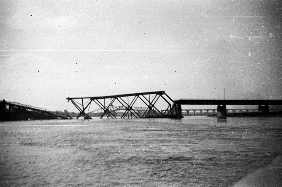 Duisburg-Hochfeld Railway Bridge, Germany