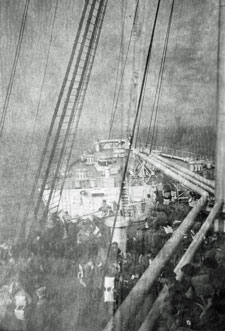 Queen Mary - Troops returning home