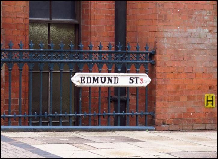A gate with a sign on it

Description automatically generated with low confidence
