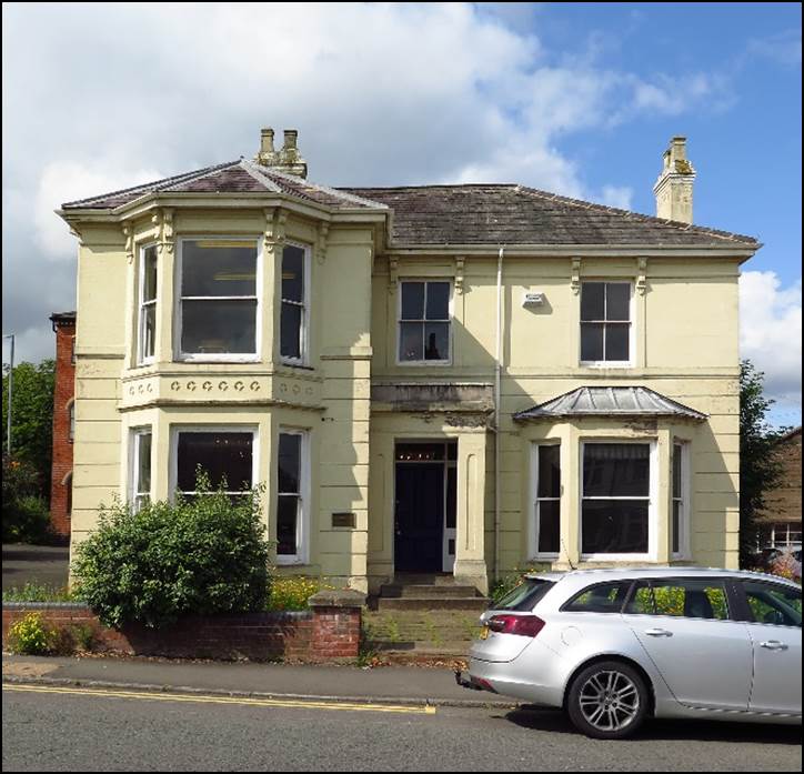 A car parked in front of a house

Description automatically generated with medium confidence