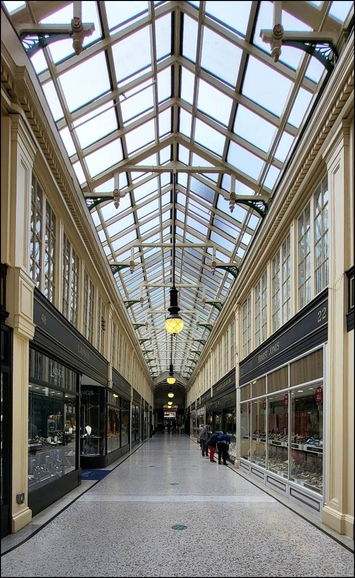 A glass roof in a mall

Description automatically generated with medium confidence