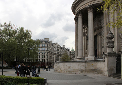 St. Paul's Churchyard in 2015