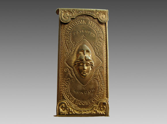 Demi-Quad Minerva
needle case