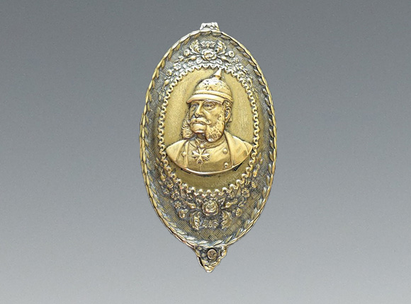 Oval Tub 
Kaiser Wilhelm needle case