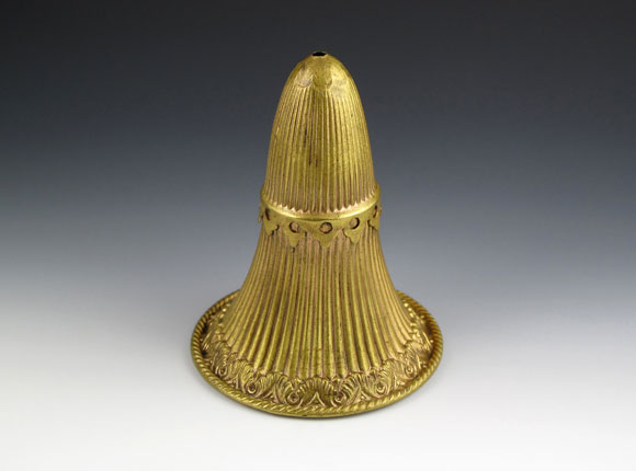 Pyramid needle and pin needle
case