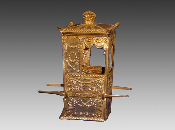 Sedan Chair needle 
case