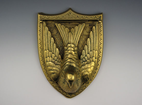 Shield with Bird needle
case