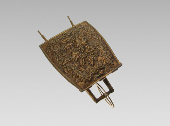 Wheelbarrow with
Holly neelde case
